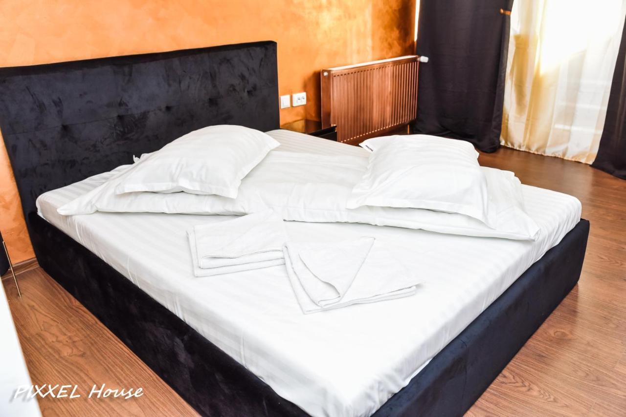 Pixxel House Hotel Moeciu De Sus Eksteriør billede